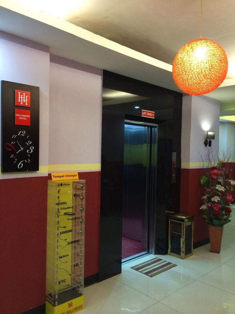 Hollywood Hotel Jakarta Ngoại thất bức ảnh