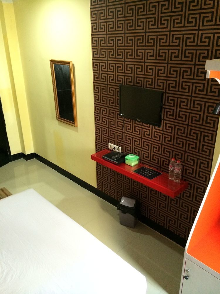 Hollywood Hotel Jakarta Ngoại thất bức ảnh