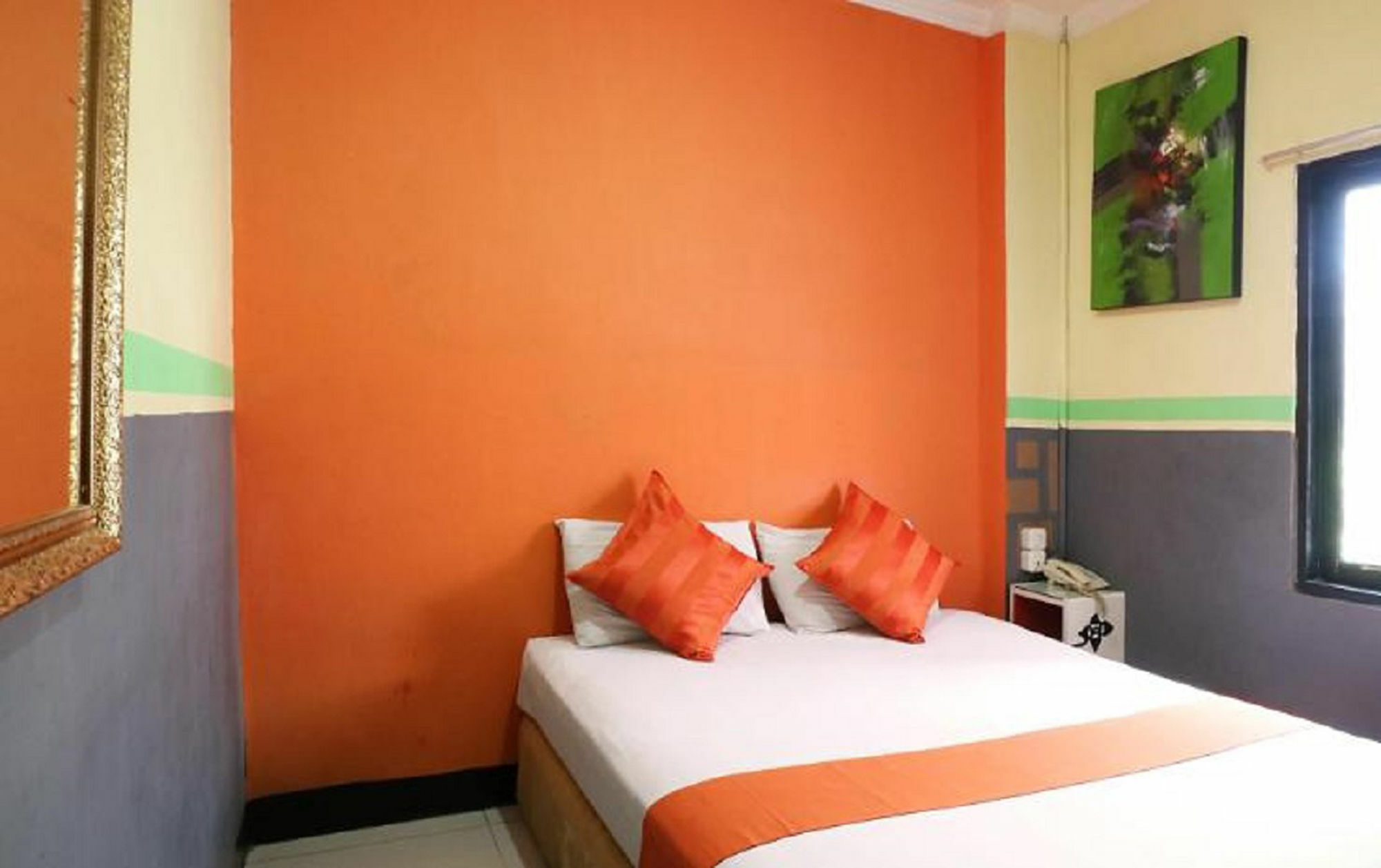 Hollywood Hotel Jakarta Ngoại thất bức ảnh