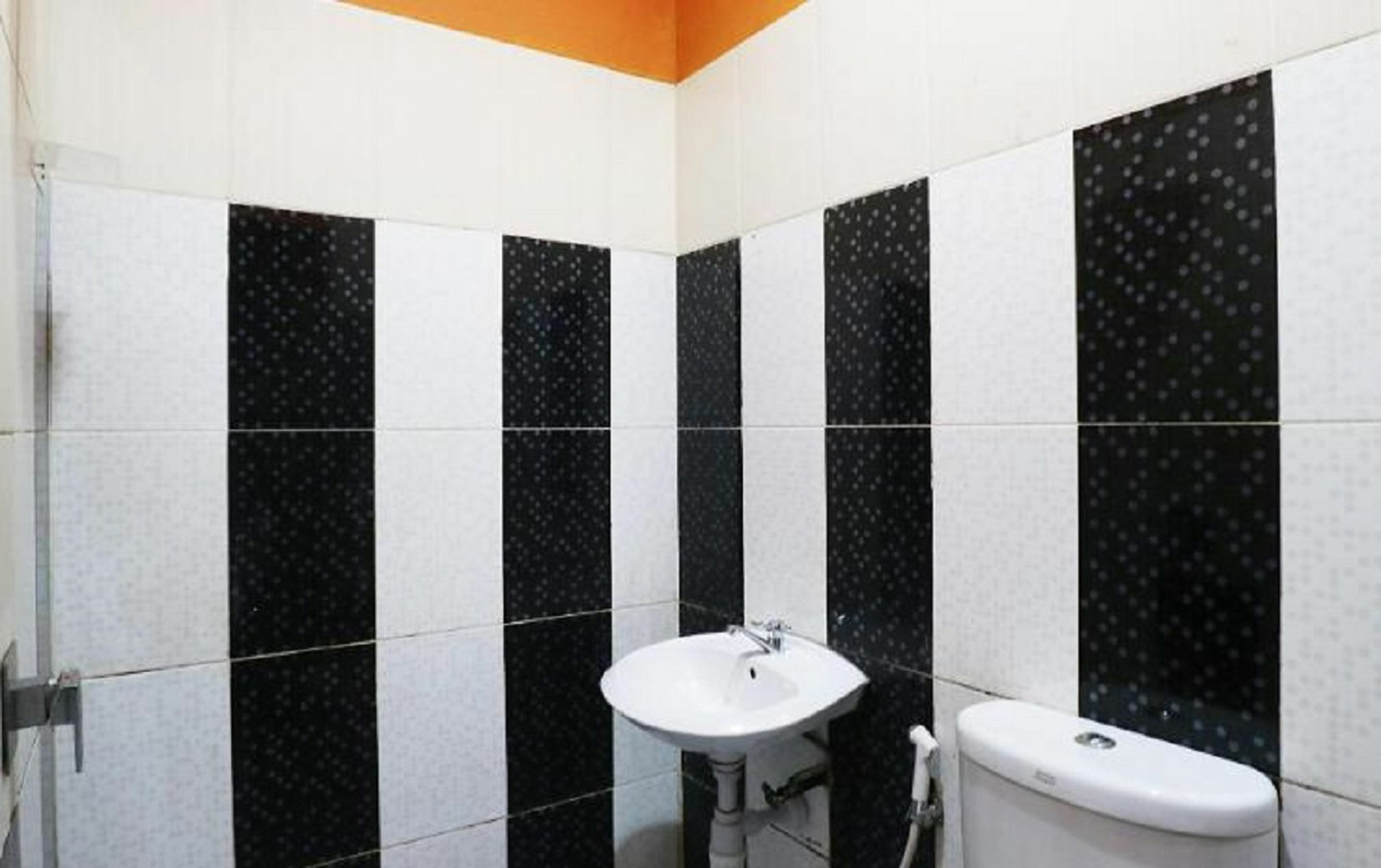 Hollywood Hotel Jakarta Ngoại thất bức ảnh