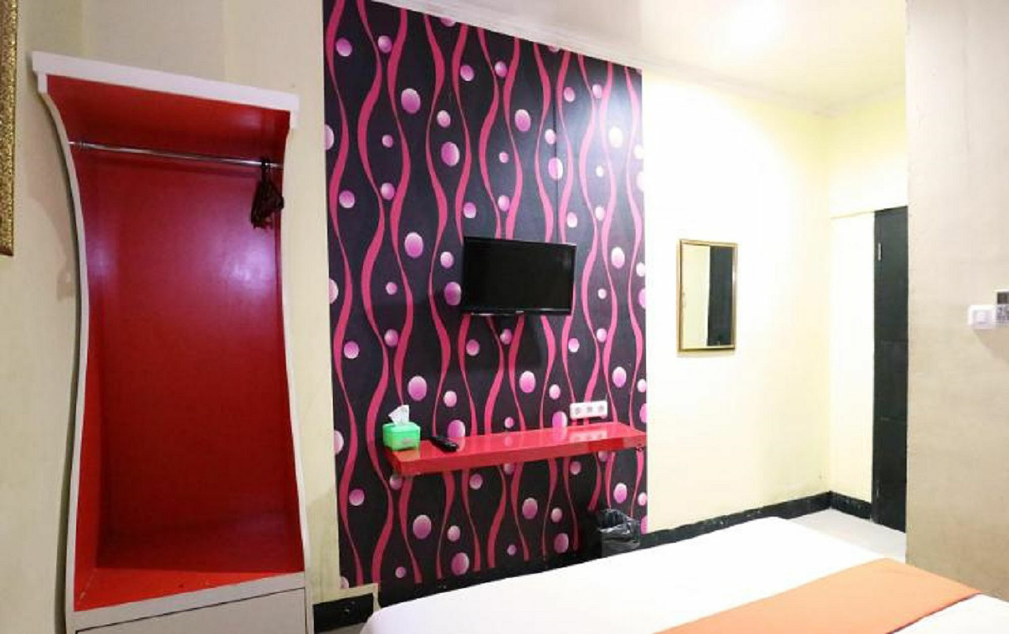 Hollywood Hotel Jakarta Ngoại thất bức ảnh